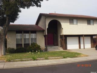 1207 Eastridge Pl, Manteca, CA 95336-2902
