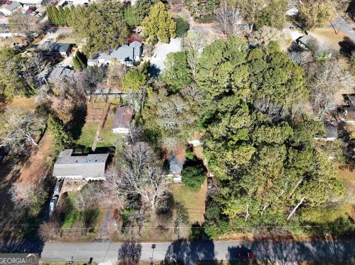 1045 Plainview Dr, Marietta, GA 30066-6531