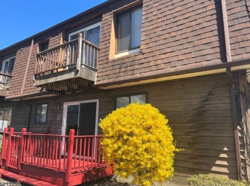 2-10 Montgomery St, Bloomfield, NJ 07003-6006