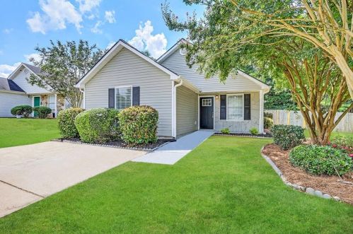 540 Lakecourt Dr, Mcdonough GA  30253-8900 exterior