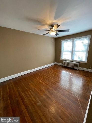 549 Burrowes Ave, Lancaster PA  17602-2120 exterior