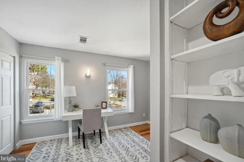 9621 Hastings Dr, Columbia MD  21046-1904 exterior