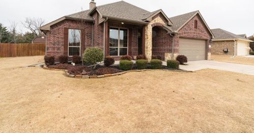 1114 Colony Dr, Greenville, TX 75402-7729
