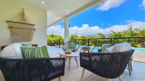 4126 Papu Cir, Honolulu HI  96816-4837 exterior
