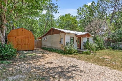 106 Thompson St, Vaughan, TX 76645-2226