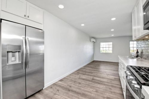 2459 Alta Vista Dr, Vista CA  92084-7028 exterior