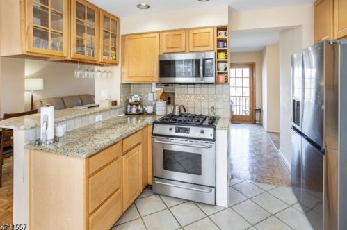 14 Green Heron Dr, Hackettstown NJ  07840-3328 exterior