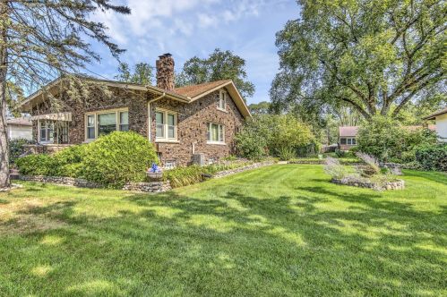 319 Schwab St, Thornton, IL 60476-1342