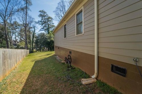1587 Eastland Rd, Atlanta GA  30316-3410 exterior