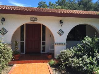 5565 Nogales Ave, Atascadero CA  93422-3434 exterior
