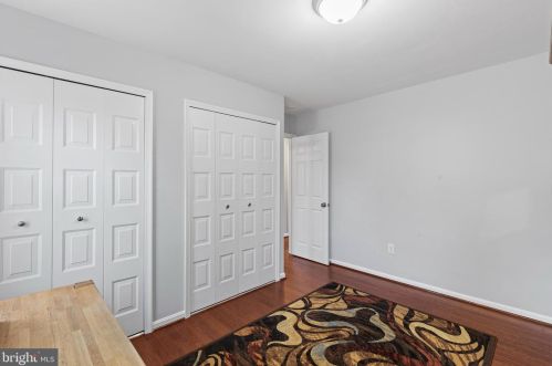 5002 Ten Mills Rd, Columbia MD  21044-1539 exterior