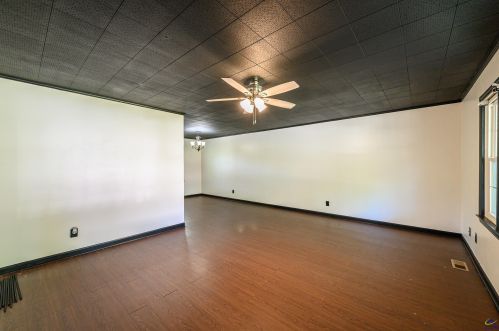 206 Kingsway Dr, Warner Robins GA  31088-4004 exterior