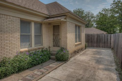 3241 Greene Ave, Fort Worth TX  76109-2321 exterior