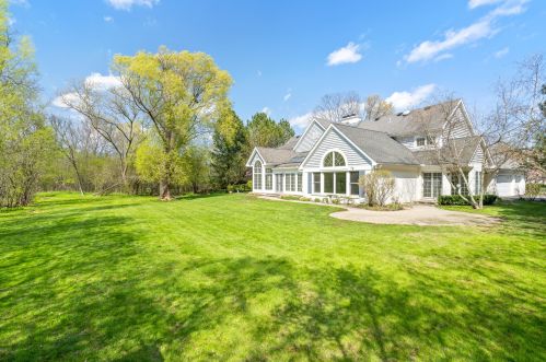 1112 Meadowbrook Ln, Bannockburn IL  60015-3434 exterior