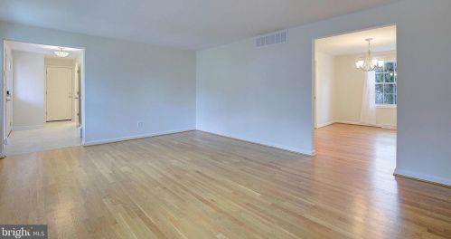 5026 Round Tower Pl, Columbia MD  21044-1322 exterior