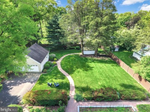 1130 Wheatland Ave, Lancaster PA  17603-2543 exterior