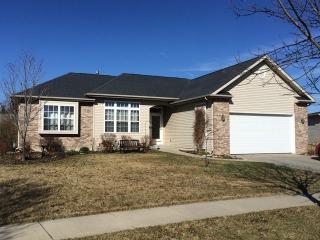 349 Brian St, Sycamore, IL 60178-1163