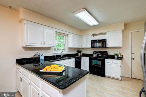 2612 Belle Crest Ln, Silver Spring MD 20906-3173 exterior