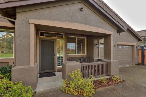 5406 Tegan Rd, Elk Grove, CA 95758-5920