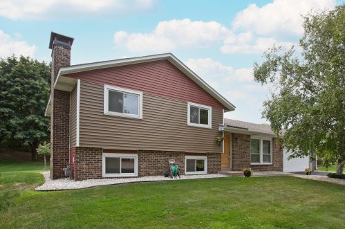 8390 135th St, Saint Paul MN  55124-9594 exterior