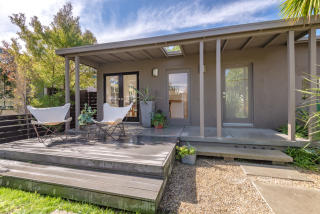 3539 Greenwood Ave, Los Angeles, CA 90040-3305