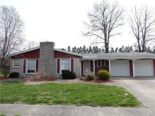 416 Harvard Dr, Edwardsville, IL 62025-2668