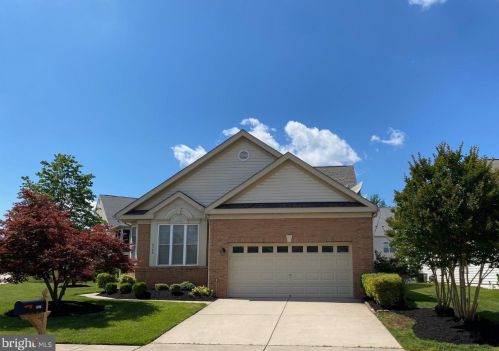 6048 Calumet Ct, Gainesville, VA 20155-6678
