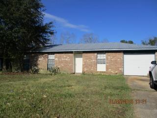 1804 Victoria Dr, Gautier, MS 39553-3847