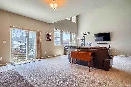 26840 Roxbury Pl, Denver CO  80016-7527 exterior