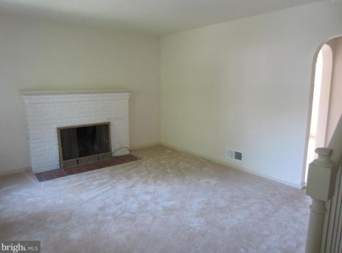 10001 Brunett Ave, Silver Spring MD  20901-2205 exterior