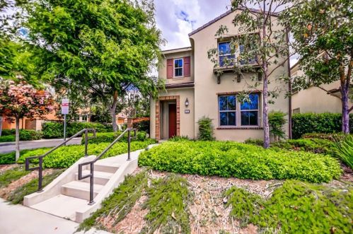 68 Prickly Pear, Irvine, CA 92618-8856