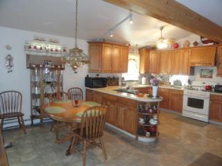 2 Decker Pond Rd, Wantage, NJ 07461-4456