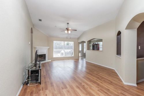 1821 Fairbanks Dr, Princeton TX 75407-2692 exterior