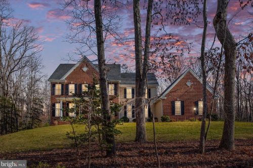 13709 Hunting Run Dr, Fredericksburg, VA 22407-2901