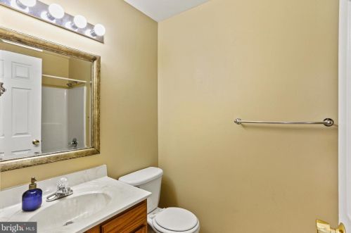 16917 Hampshire Dr, Williamsport MD  21795-3180 exterior