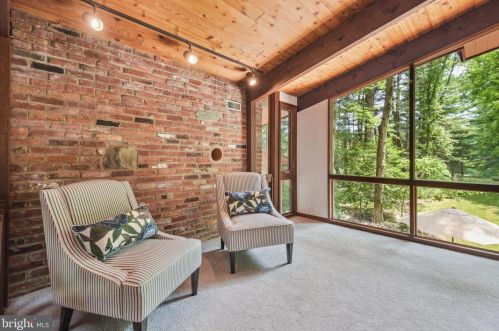 209 Bryants Nursery Rd, Silver Spring MD 20905-3840 exterior