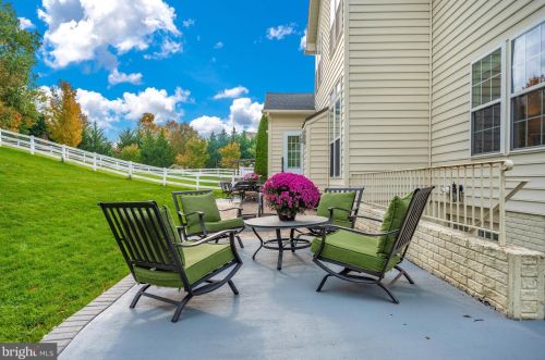 625 Glenbrook Dr, Middletown MD  21769-7739 exterior