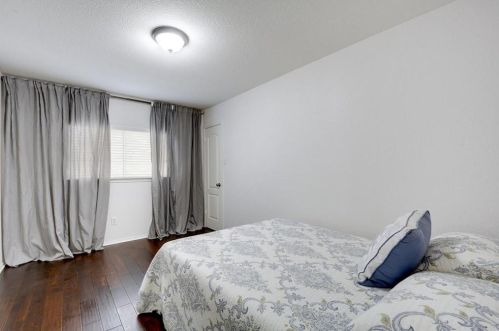 11217 Blairview Ln, Austin TX  78748-3964 exterior