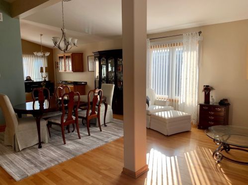 8453 North Ter, Niles IL  60714-2369 exterior