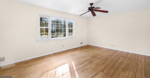 18 Meadow Ln, Hackettstown NJ  07840-4116 exterior