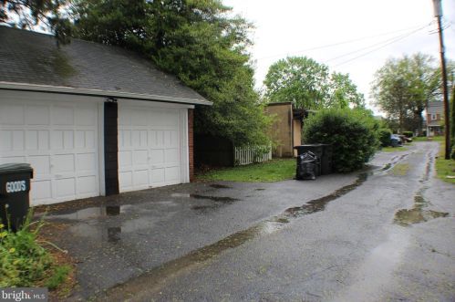 1309 Rose Ave, Lancaster PA  17601-4323 exterior