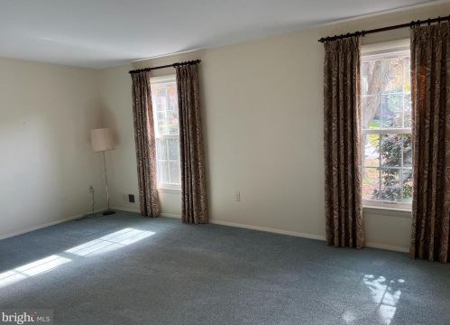 616 Piping Rock Dr, Silver Spring MD 20905-5863 exterior