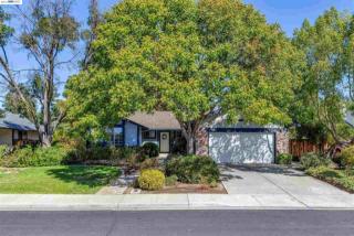 406 Andrea Cir, Livermore, CA 94550-7206