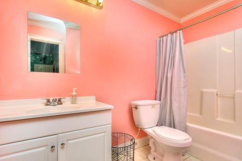 5065 Highland Lake Dr, Atlanta GA  30349-3924 exterior
