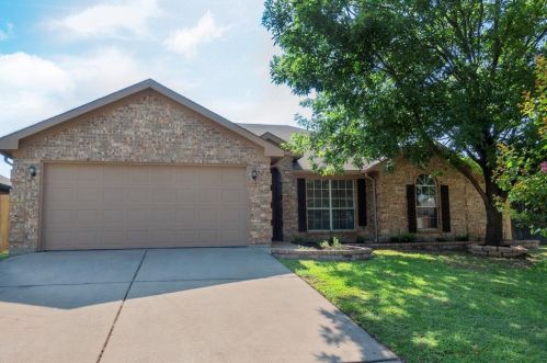 8150 Jolie Dr, Fort Worth, TX 76137-6106