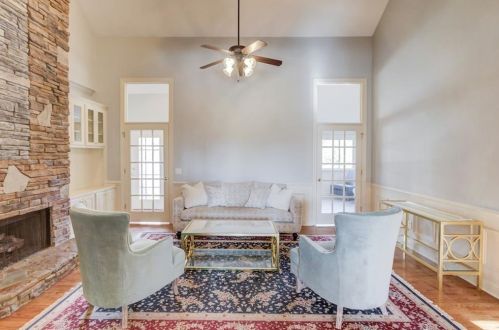 2721 Log Cabin Dr, Atlanta GA  30339-1546 exterior