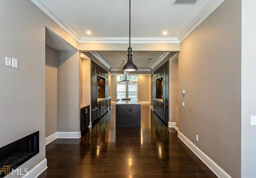 2908 Hermance Dr, Atlanta GA  30319-2704 exterior