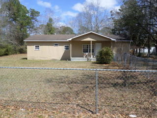 750 Strickland Rd, Hinesville, GA 31313-4814