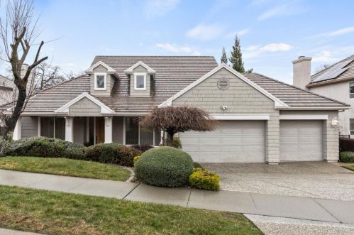 3840 Deer Ridge Ln, Auburn, CA 95602-7614