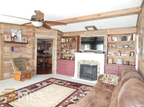 104 Griswold Dr, Kathleen, GA 31047-2069